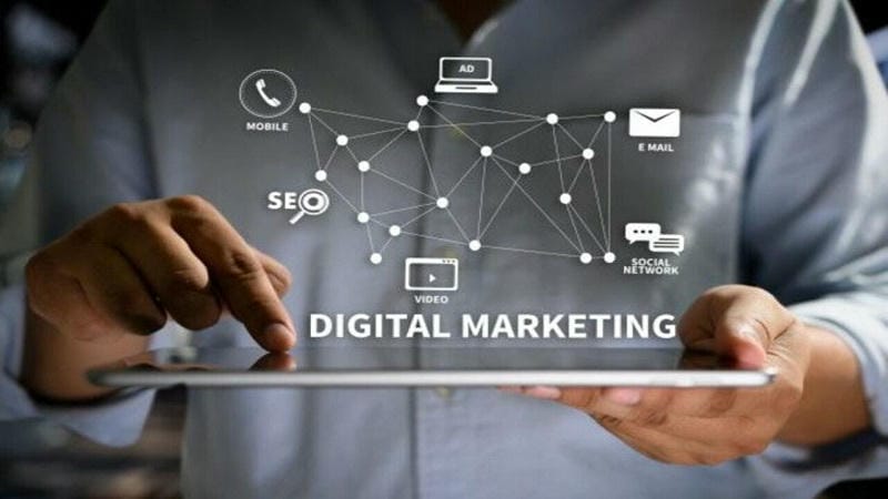 Marketing Kỹ thuật số và Sáng tạo Nội dung (Digital Marketing & Content Creation)